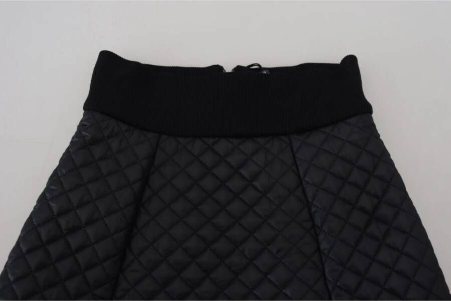 Dolce & Gabbana Zwarte Gewatteerde Shorts met Hoge Taille Black Dames