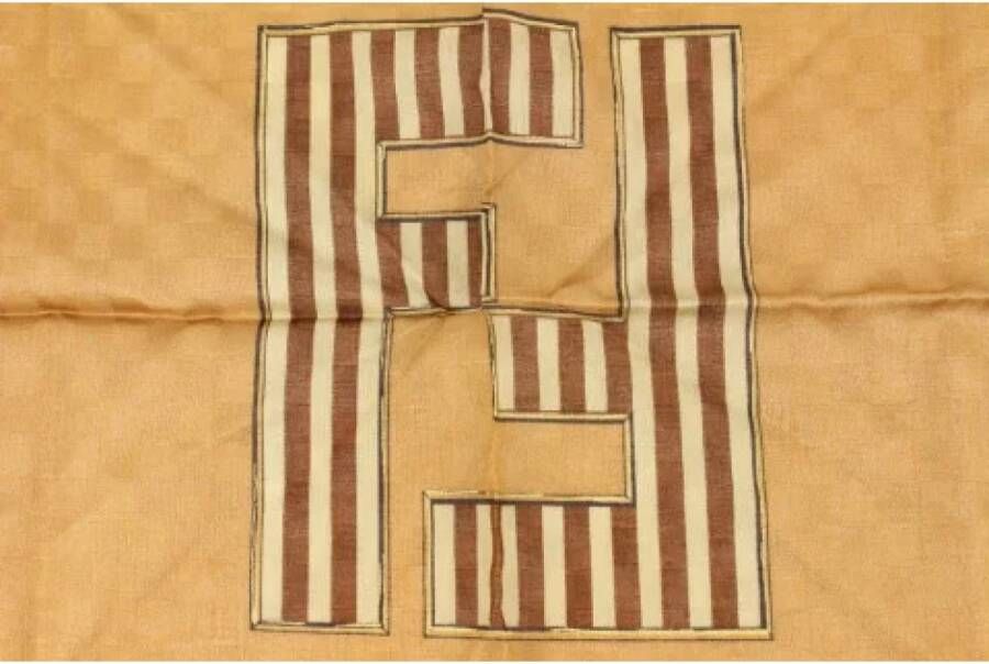 Fendi Vintage Pre-owned Fabric scarves Oranje Dames