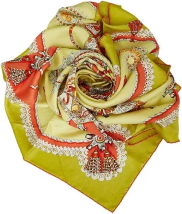 Hermès Vintage Pre-owned Silk scarves Geel Dames