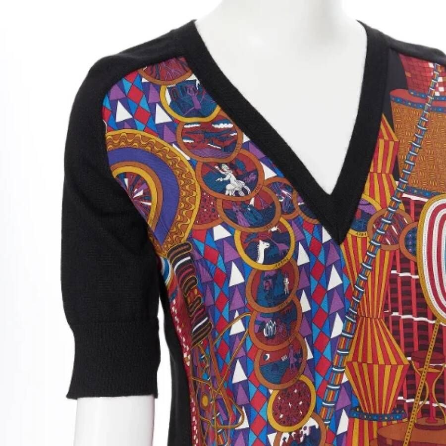 Hermès Vintage Pre-owned Silk tops Zwart Dames