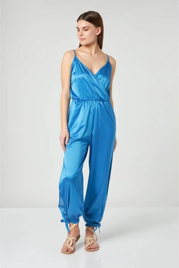 Jijil Lange Satijnen Blauwe Jumpsuit met Dunne Bandjes Blauw Dames