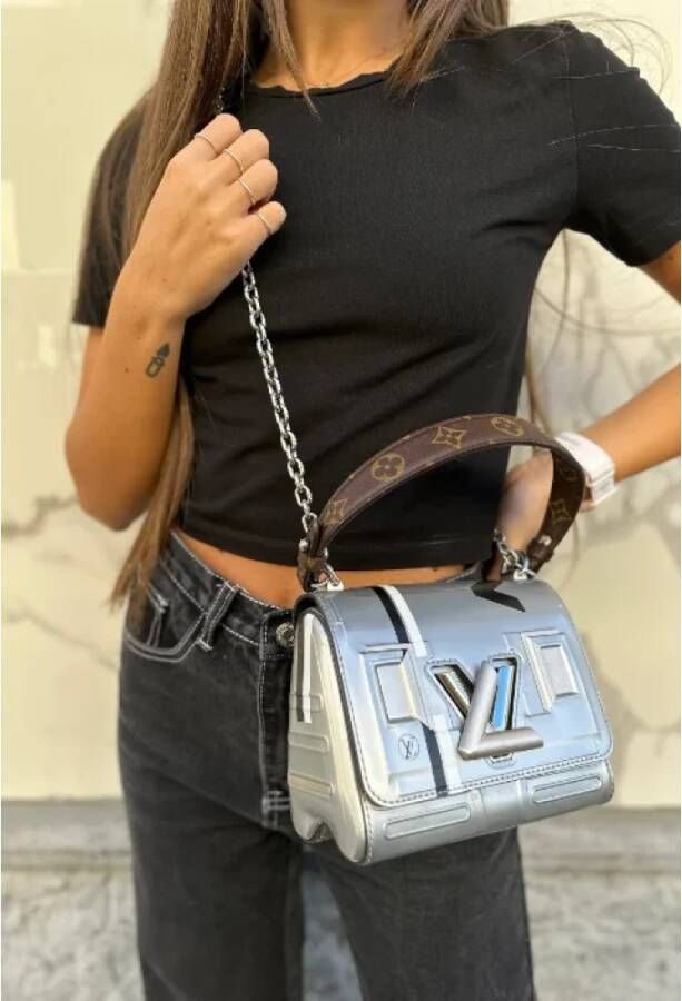 Louis Vuitton Vintage Pre-owned Leather louis-vuitton-bags Gray Dames