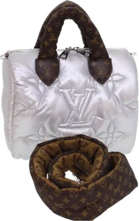 Louis Vuitton Vintage Pre-owned Nylon handbags Grijs Dames