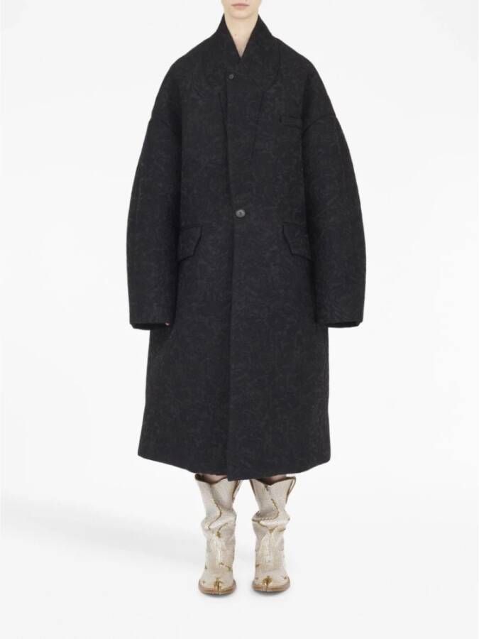 Maison Margiela 900 Black Coat Stijlvolle en Trendy Buitenkleding Zwart Dames