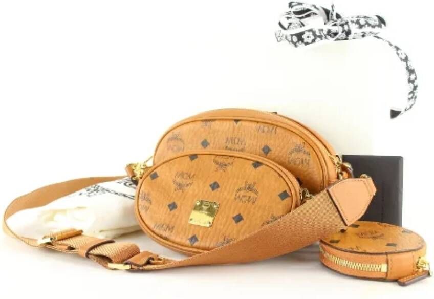 MCM Pre-owned Leather crossbody-bags Bruin Dames