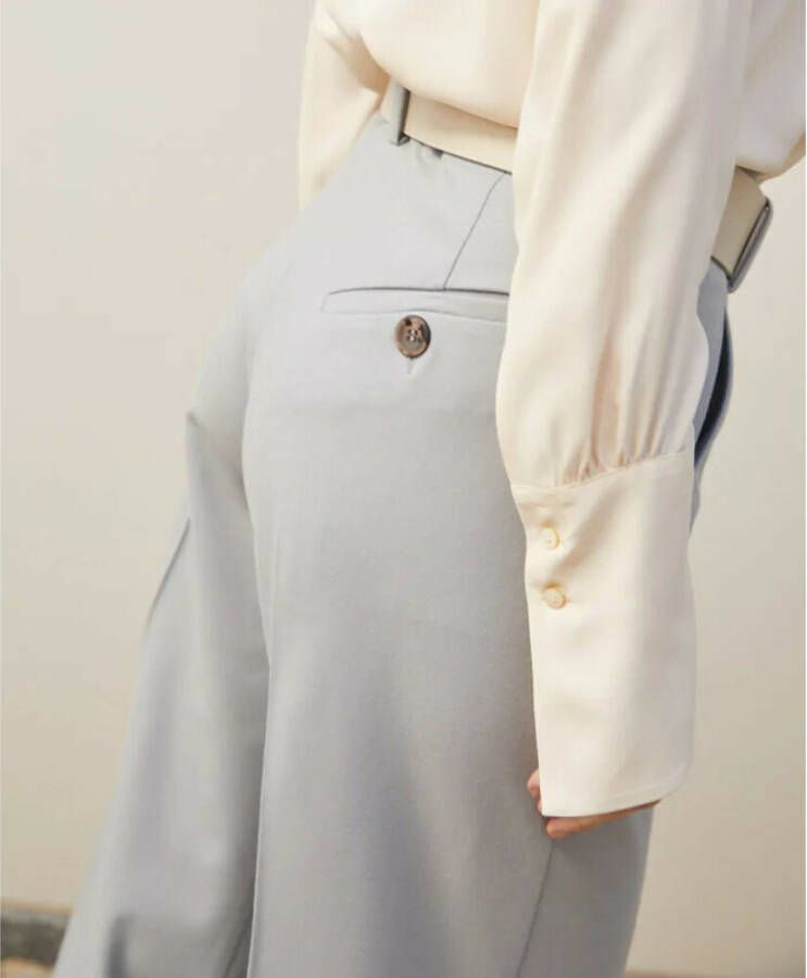 Momoni Chino Grijs Dames