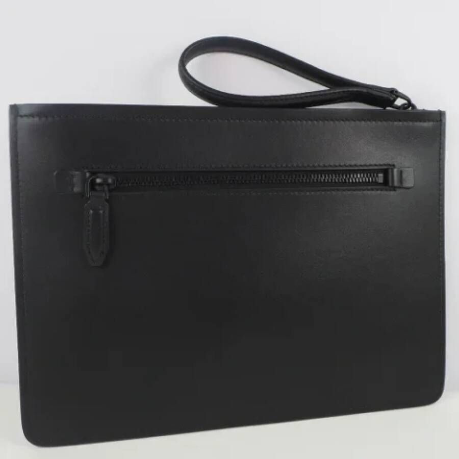 Salvatore Ferragamo Pre-owned Leather clutches Zwart Dames
