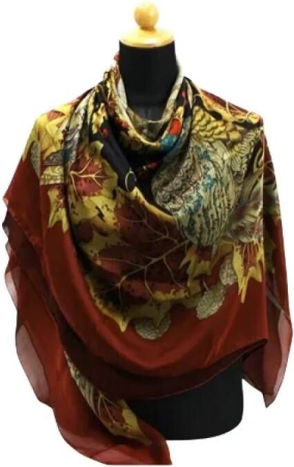 Salvatore Ferragamo Pre-owned Silk scarves Rood Dames