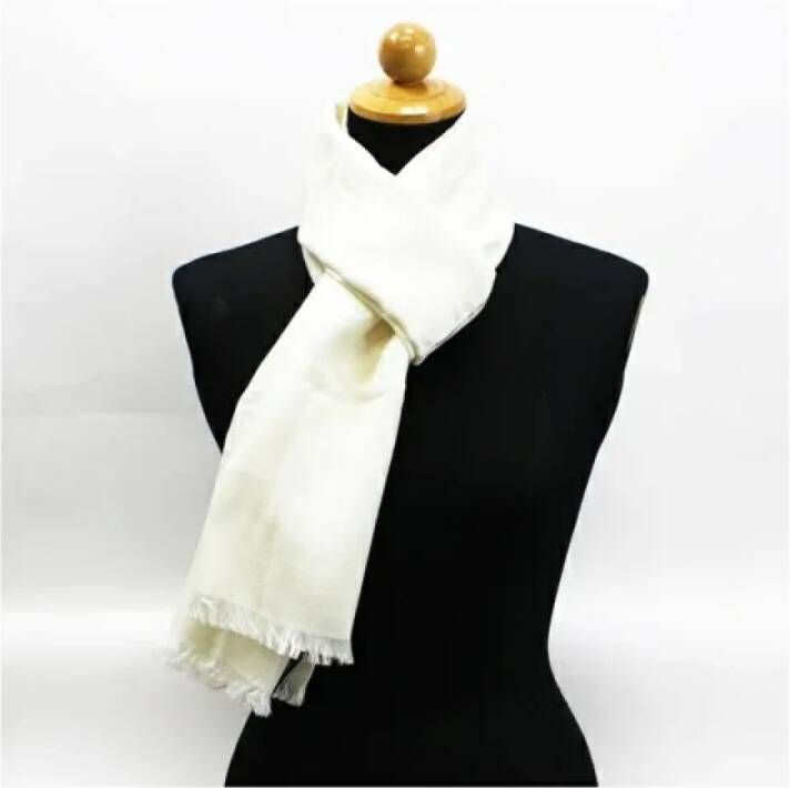 Salvatore Ferragamo Pre-owned Silk scarves Wit Dames