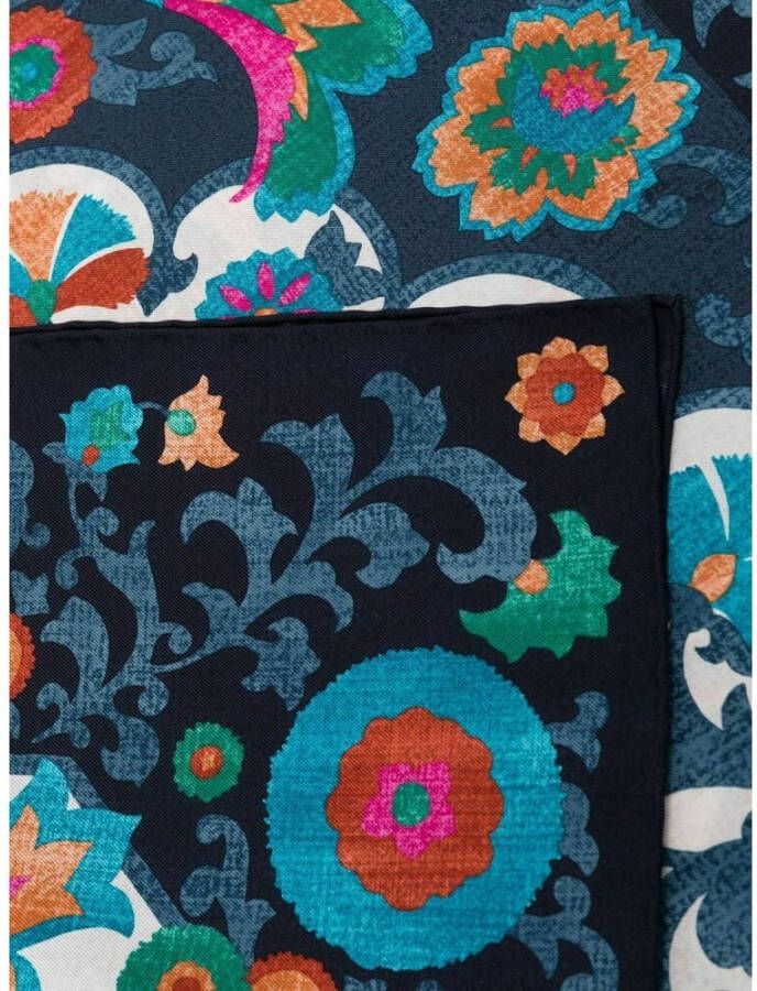 Salvatore Ferragamo Zijden sjaal met bloemenprint Blauw Dames