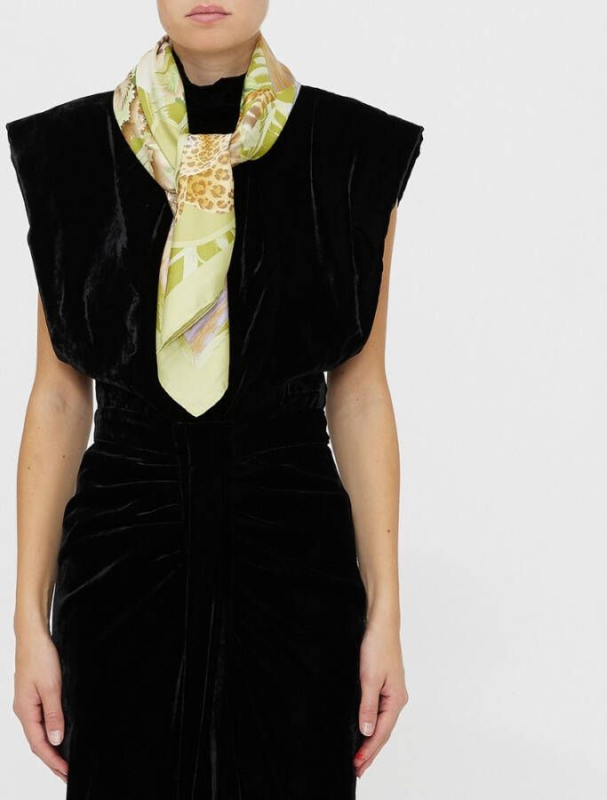 Salvatore Ferragamo Elegant Zijden Sjaal Geel Dames