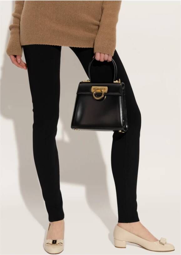 Salvatore Ferragamo Schoudertas met 'Top Handle Small' Zwart Dames