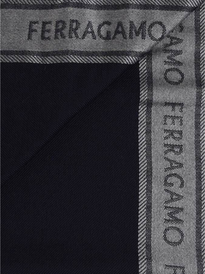 Salvatore Ferragamo Silky Scarves Blauw Heren