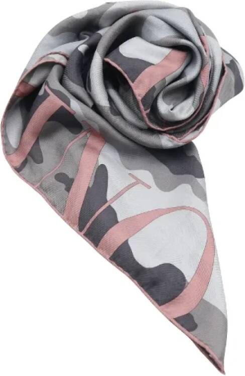 Valentino Vintage Pre-owned Silk scarves Grijs Dames