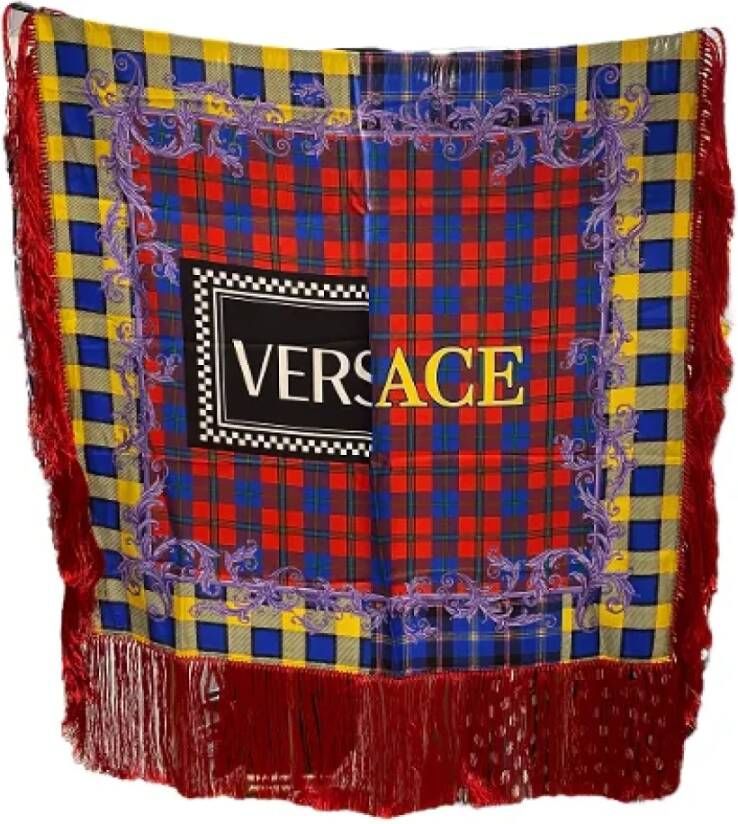 Versace Pre-owned Fabric scarves Rood Dames