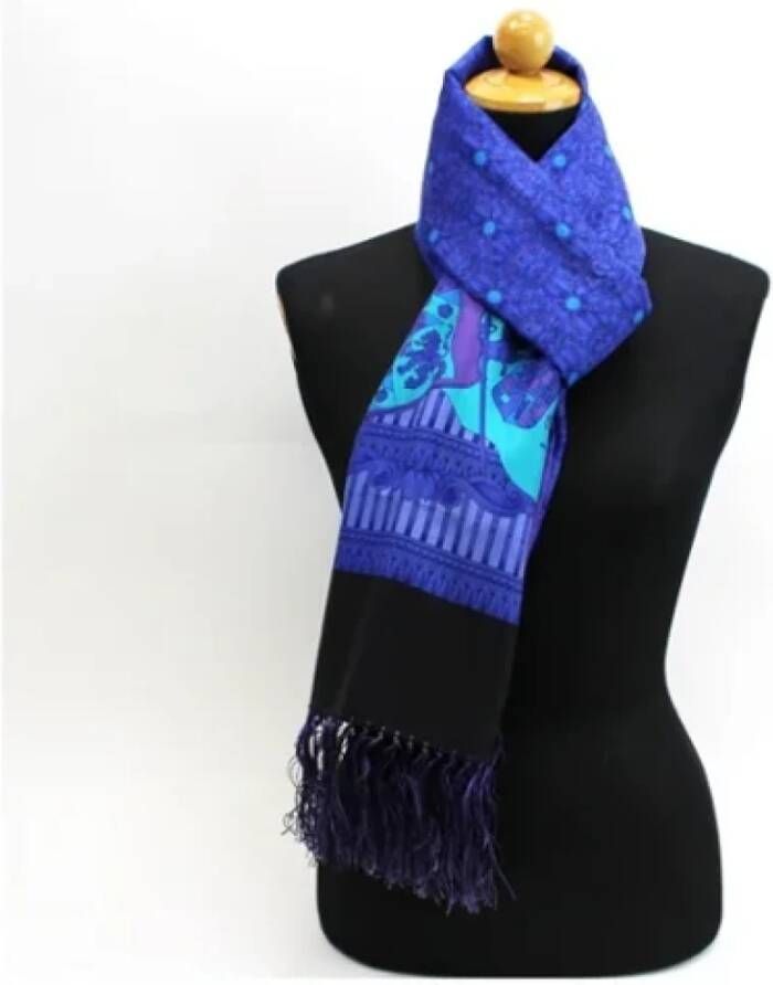 Versace Pre-owned Silk scarves Blauw Dames
