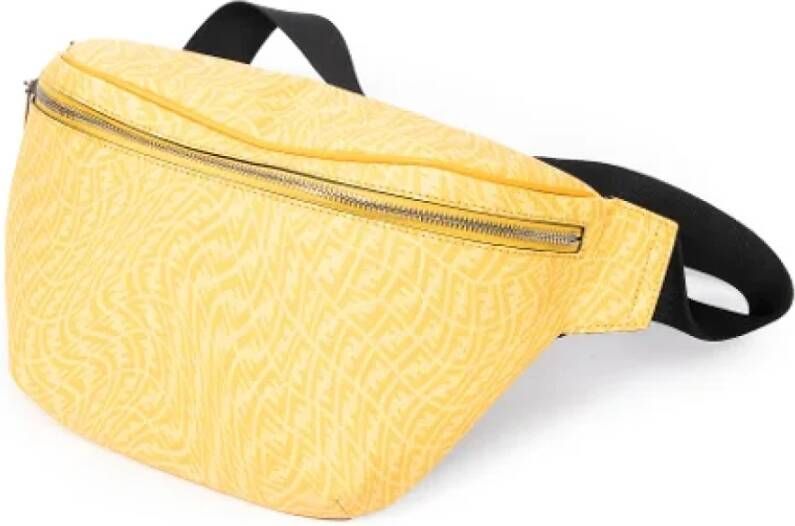 Fendi Vintage Fendi Vertigo Belt Bag Tweedehands Yellow Dames