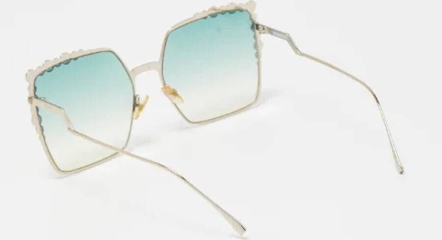 Fendi Vintage Pre-owned Metal sunglasses Groen Dames