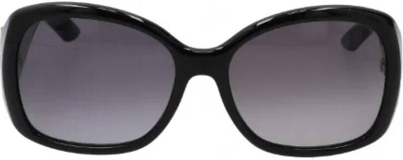Fendi Vintage Pre-owned Plastic sunglasses Zwart Dames