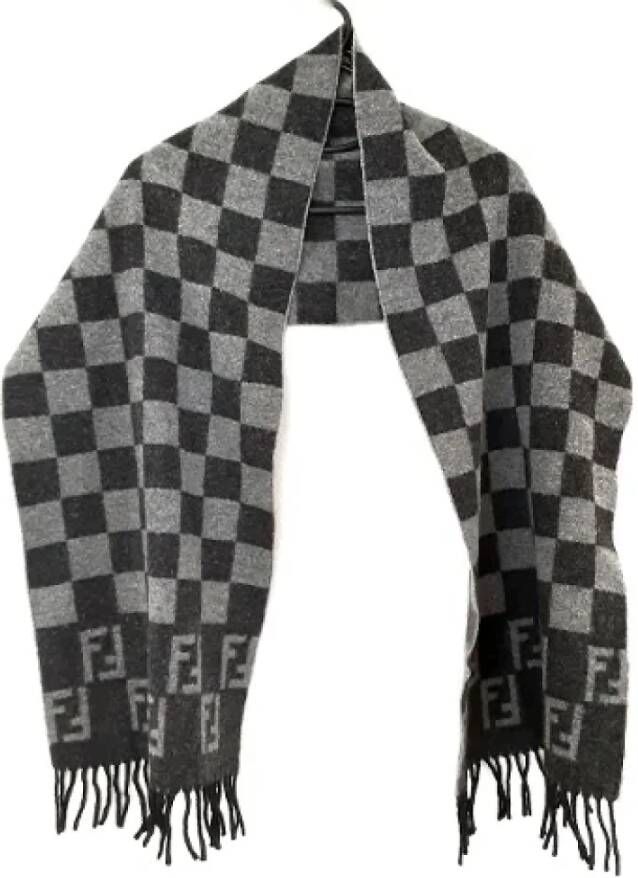 Fendi Vintage Pre-owned Wool scarves Grijs Dames