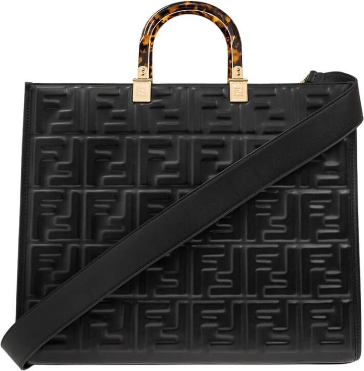Fendi Totes Sunshine Embossed Leather Tote Bag in zwart