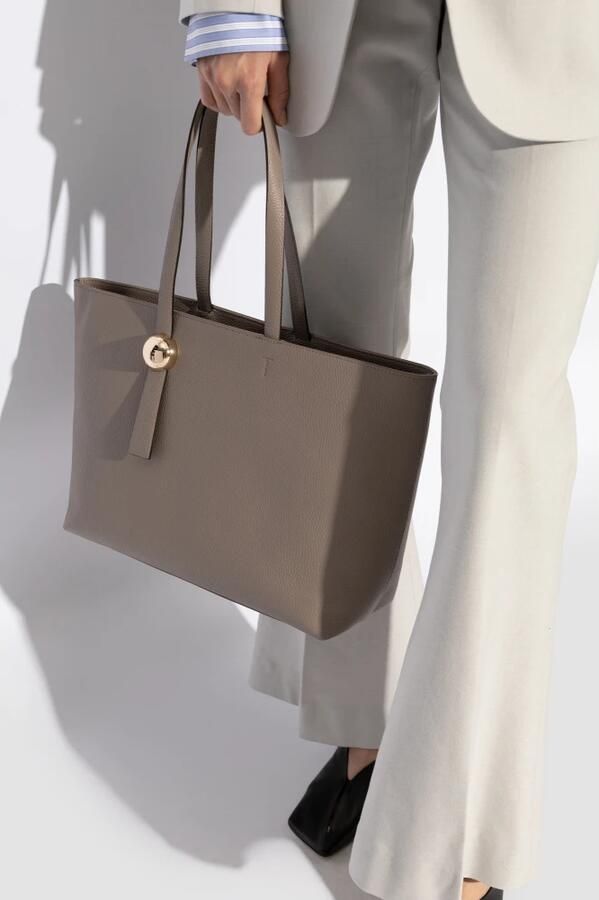 Furla Shoppers & Totes Sfera L Tote in bruin - Foto 7