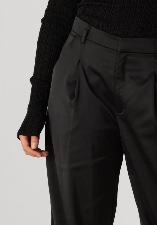 Gestuz Zwarte elegante broek voor vrouwen Black Dames