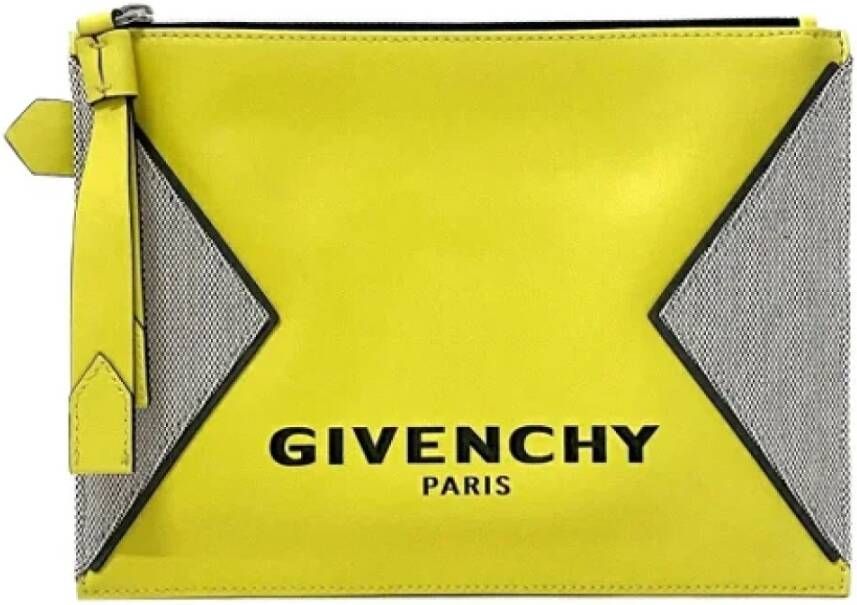 Givenchy Pre-owned Leather clutches Geel Dames