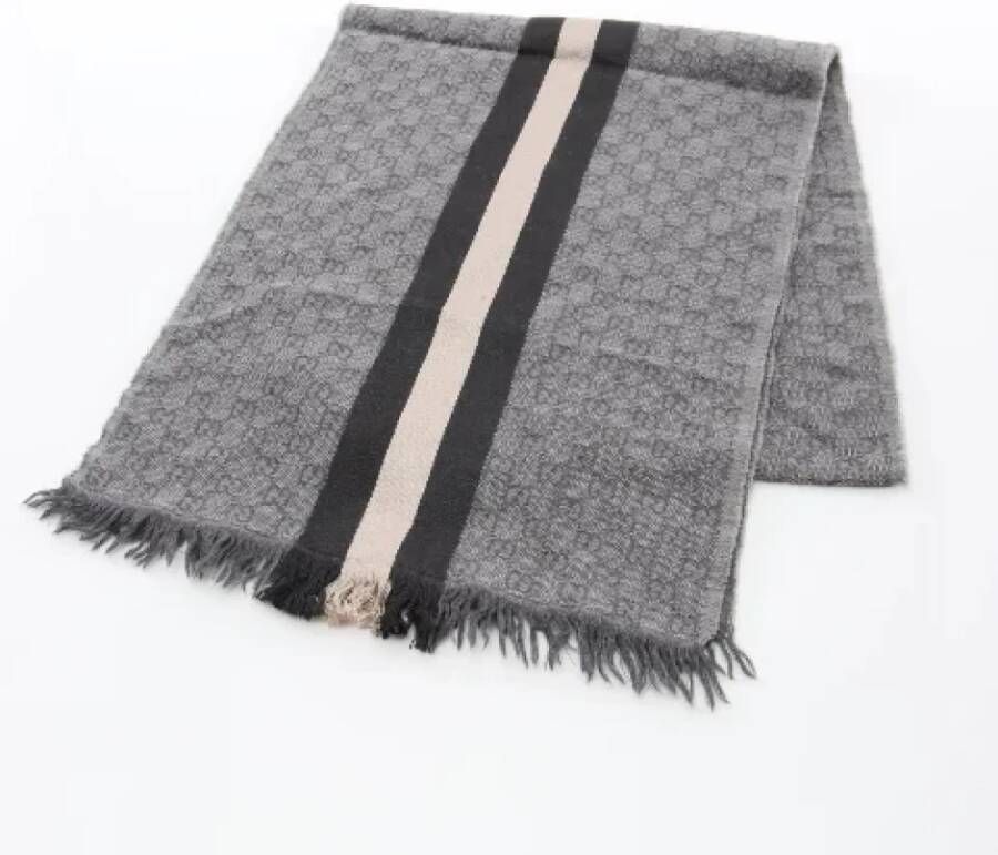 Gucci Vintage Pre-owned Silk scarves Zwart Dames