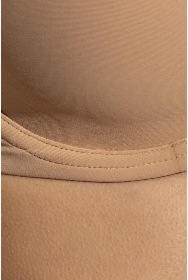 Hanro Beugelbeha met afneembare bandjes model 'Allure'