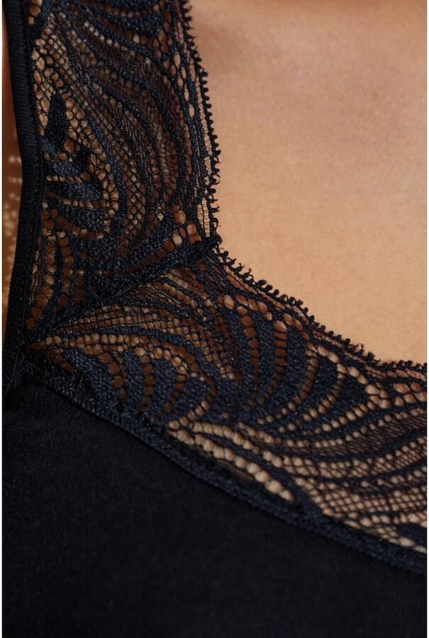 Hanro Onderhemd met kantgarnering