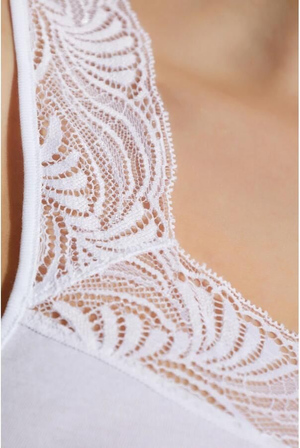 Hanro Onderhemd met kantgarnering