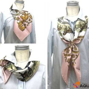 Hermès Vintage Pre-owned Silk scarves Meerkleurig Dames