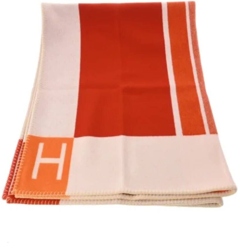Hermès Vintage Pre-owned Wool scarves Rood Dames