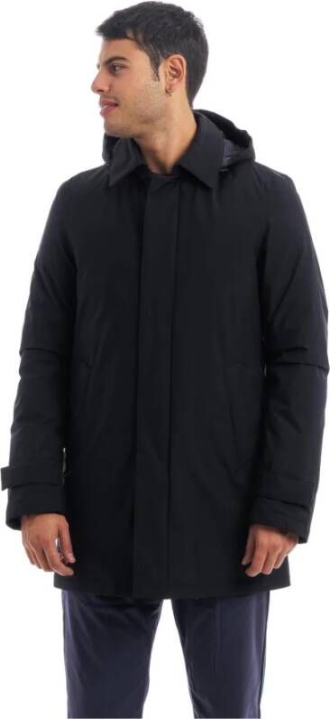 Herno Winterjassen Blijf warm en stijlvol met de Gore-Tex 2-laags jas Zwart Heren