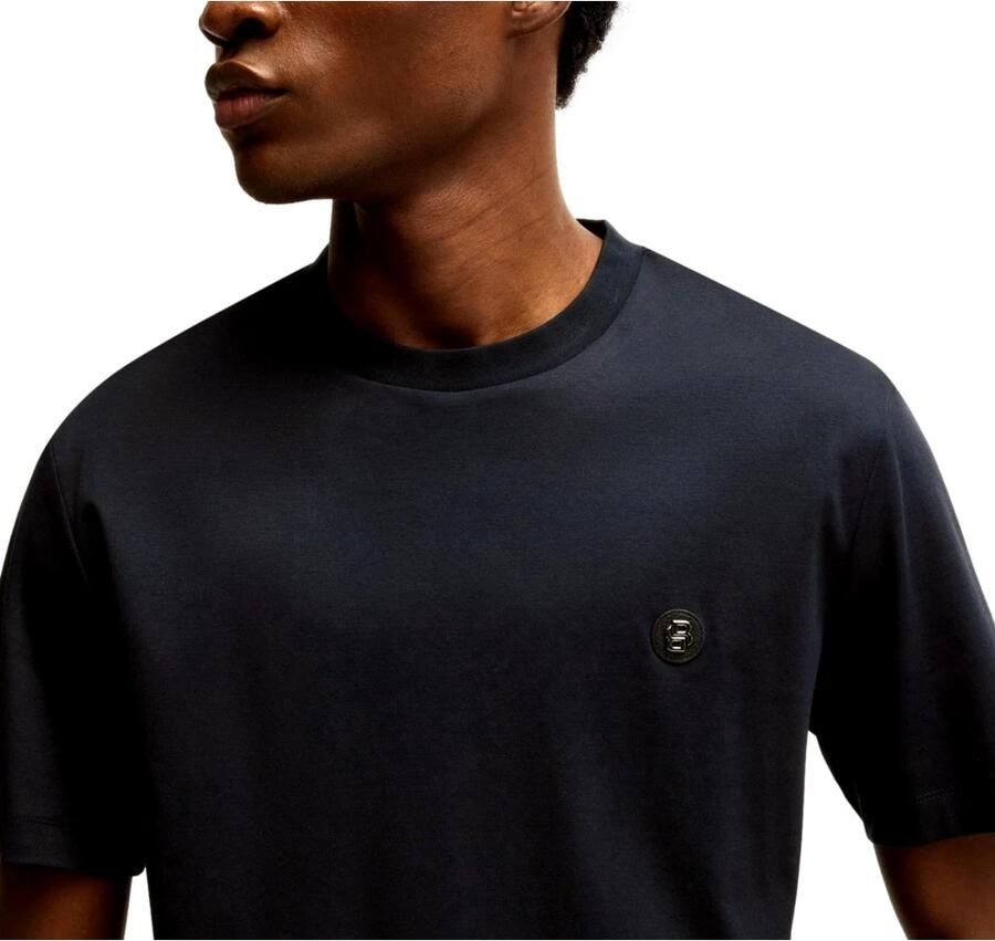 Hugo Boss Katoenen T-shirt met Front Logo Patch Black Heren