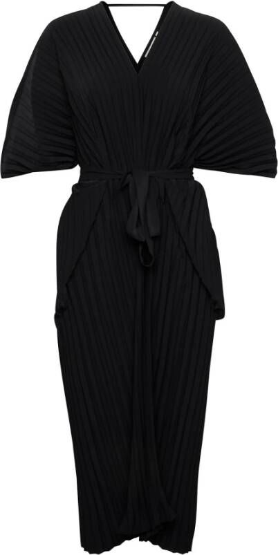 InWear Zwarte Geplooide Jurk met Sweetheart Halslijn en Halve Mouwen Black Dames