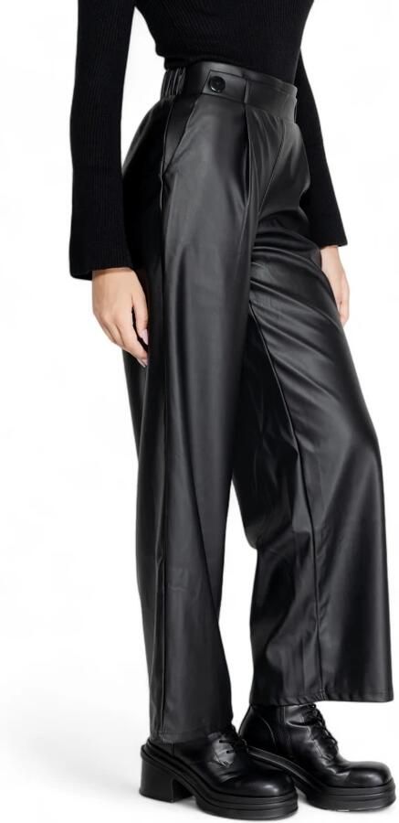 JDY Shelly Sterk x Wehkamp high waist straight fit broek SOYA zwart