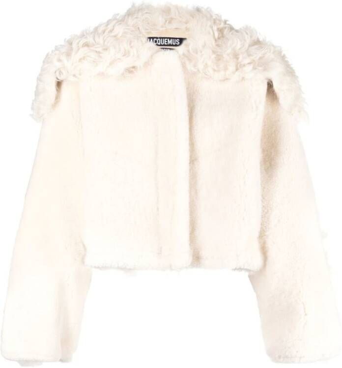 Jacquemus Faux Fur Shearling Jassen Oversized Spiked Kraag White Dames