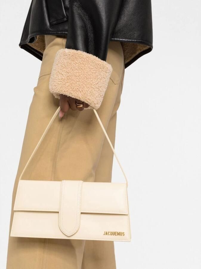Jacquemus Hobo bags Le Bambino Long Shoulder Bag Leather in crème - Foto 5