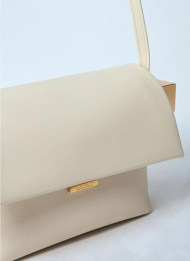 Jacquemus Stijlvolle leren schoudertas met metalen details Beige Dames - Foto 9