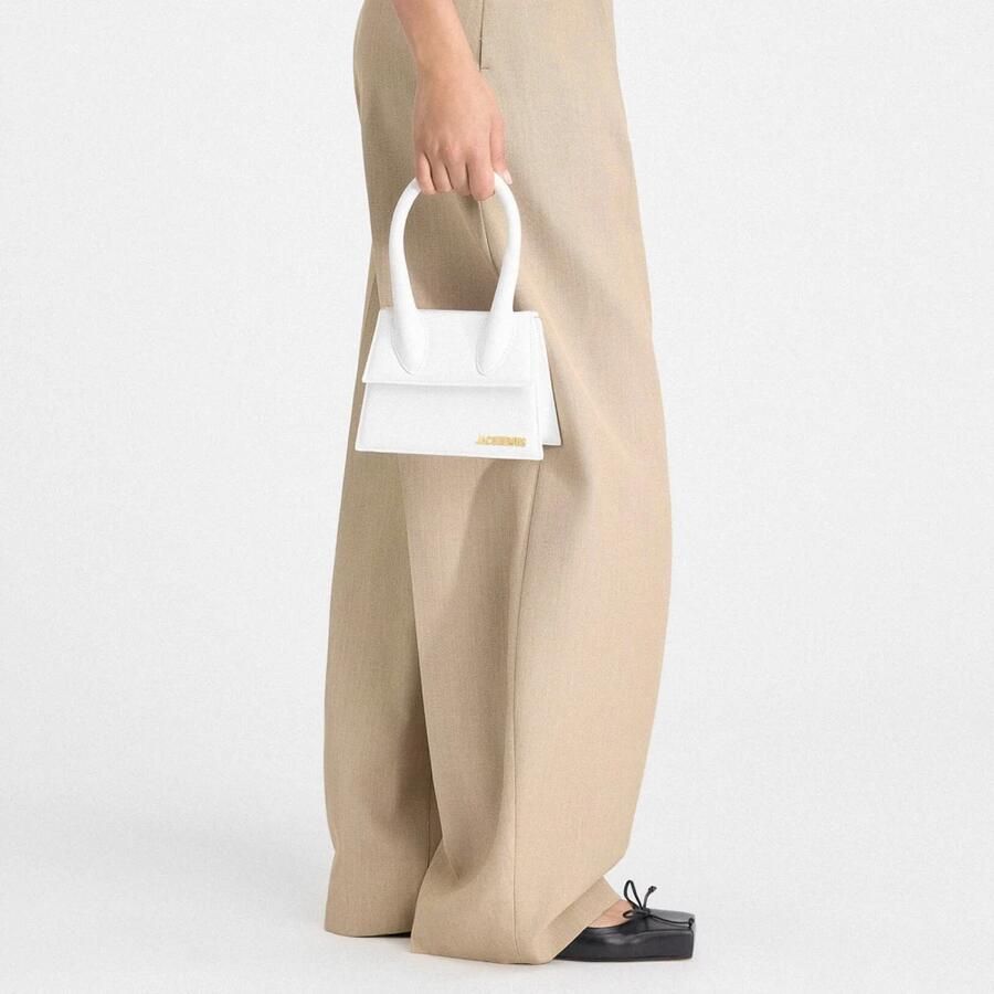 Jacquemus Satchels Le Chiquito Moyen Top Handle Bag Leather in wit - Foto 2