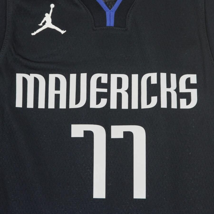 Jordan Luka Doncic Mavericks Statement Edition 2020 Swingman NBA-jersey Blauw