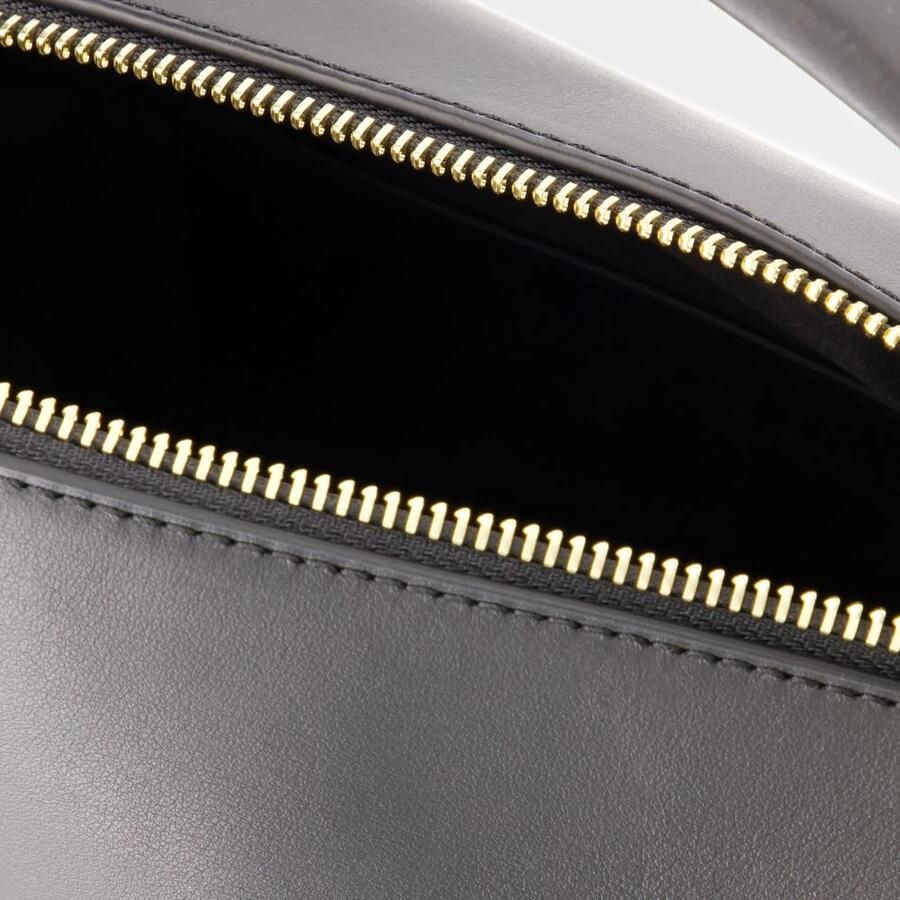 JW Anderson Zwarte Leren Crossbody Tas met Gewatteerd Lamsvacht Black Dames - Foto 2
