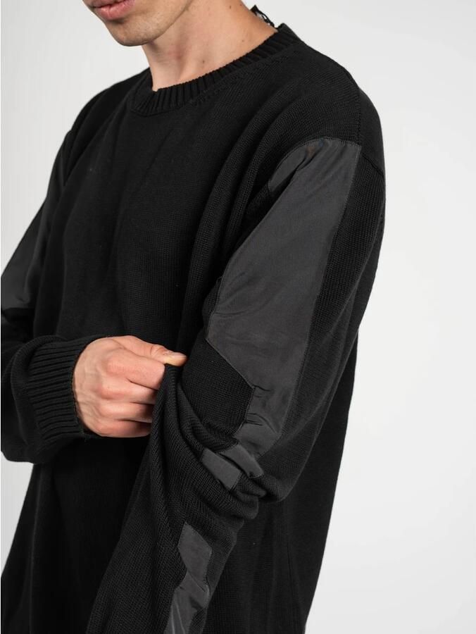 Les Hommes Trui LKK112 603A | Classic Fit Jumper with Nylon Detail on Sleeves