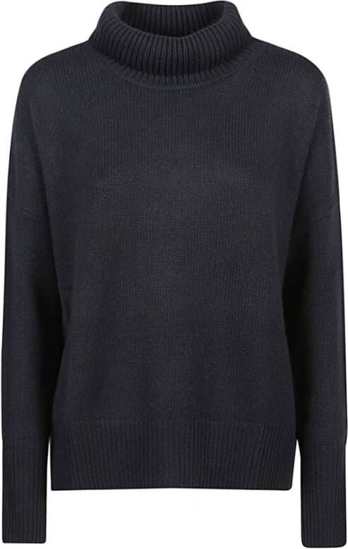 Lisa Yang Turtlenecks Blauw Dames