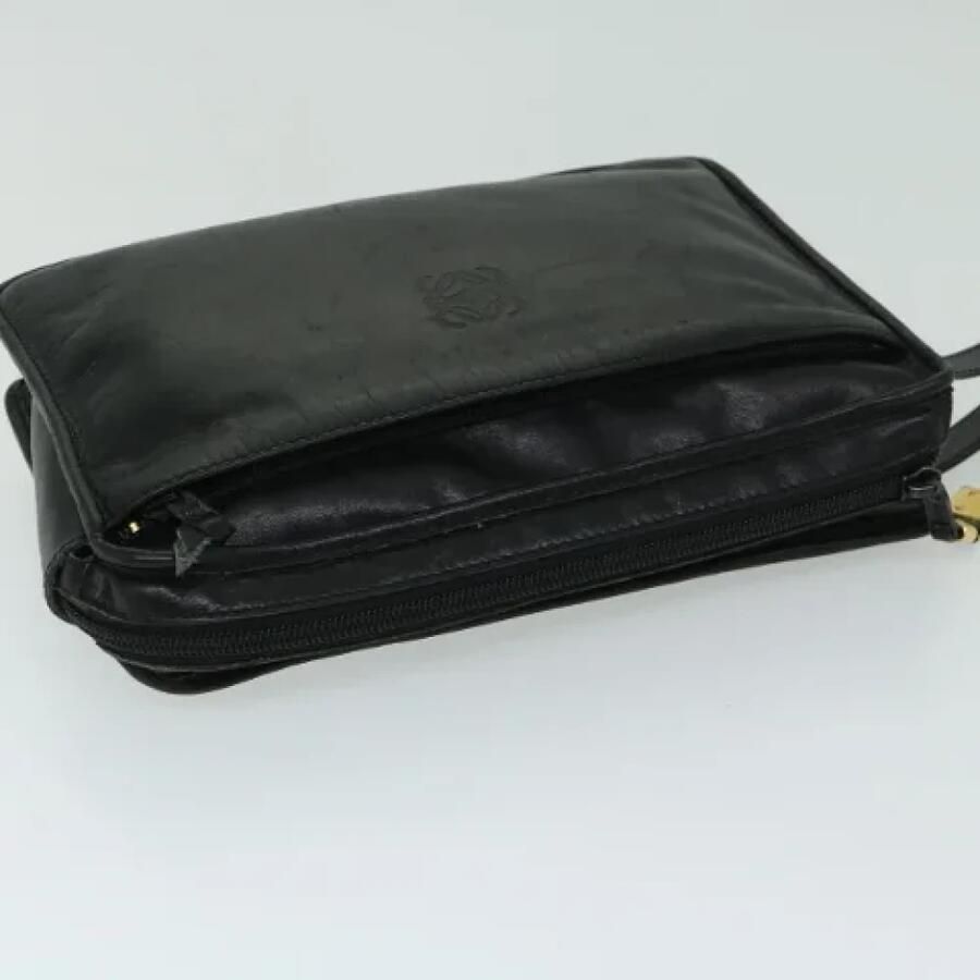 Loewe Pre-owned Leather clutches Black Dames - Foto 3