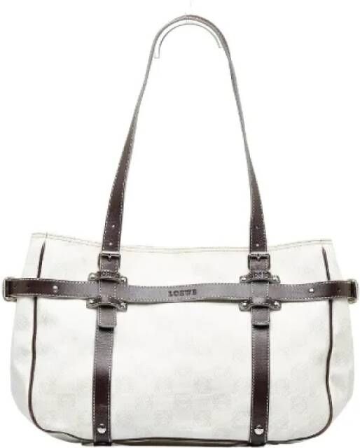 Loewe Pre-owned Canvas shoulder-bags White Dames