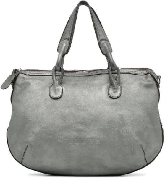 Loewe Pre-owned Leather handbags Grijs Dames