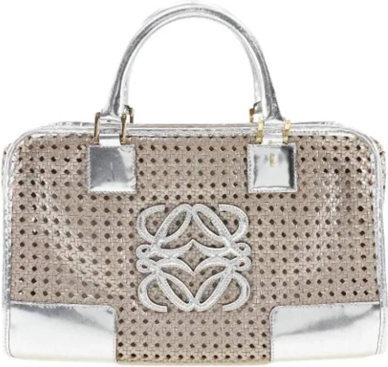 Loewe Pre-owned Leather handbags Grijs Dames